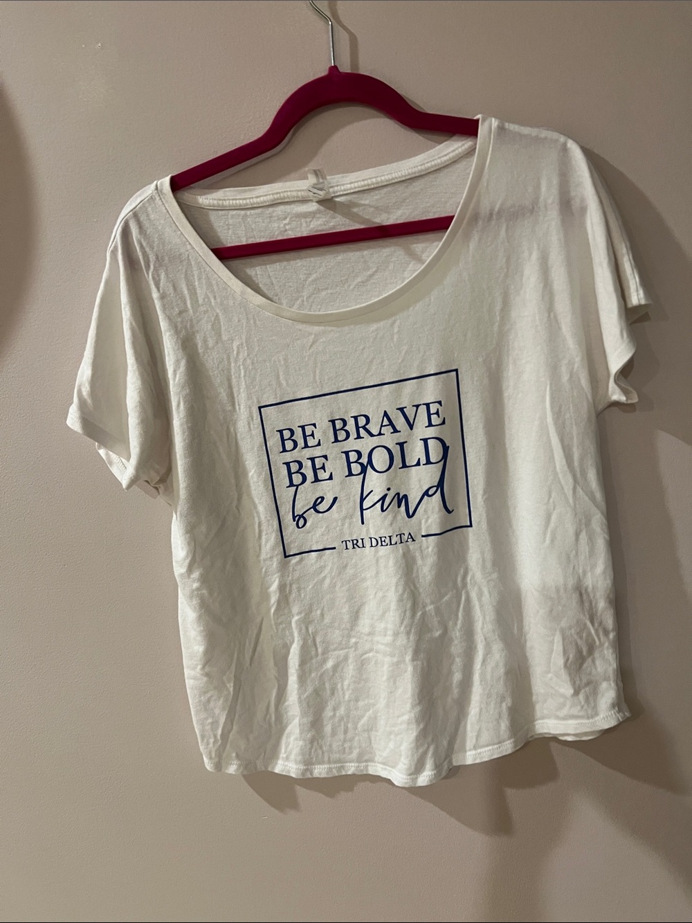 White Short-Sleeve Scoop Neck Tee with Navy Graphic Tri Delta Sorority College